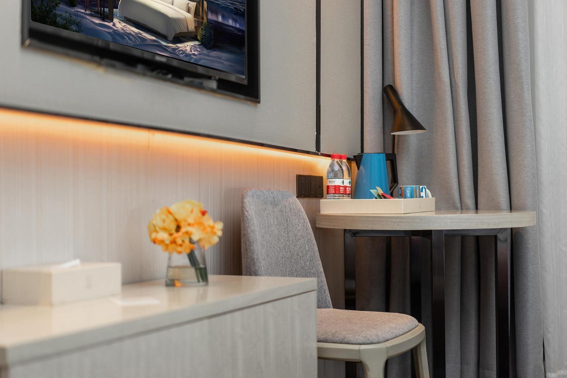 Echarm International Hotel Canton Tower Pazhou Convention And Exhibition Center Lujiang Subway Metro Branch - Free Shuttle Bus To Canton Fair Complex During Canton Fair Period Guangzhou Exterior photo
