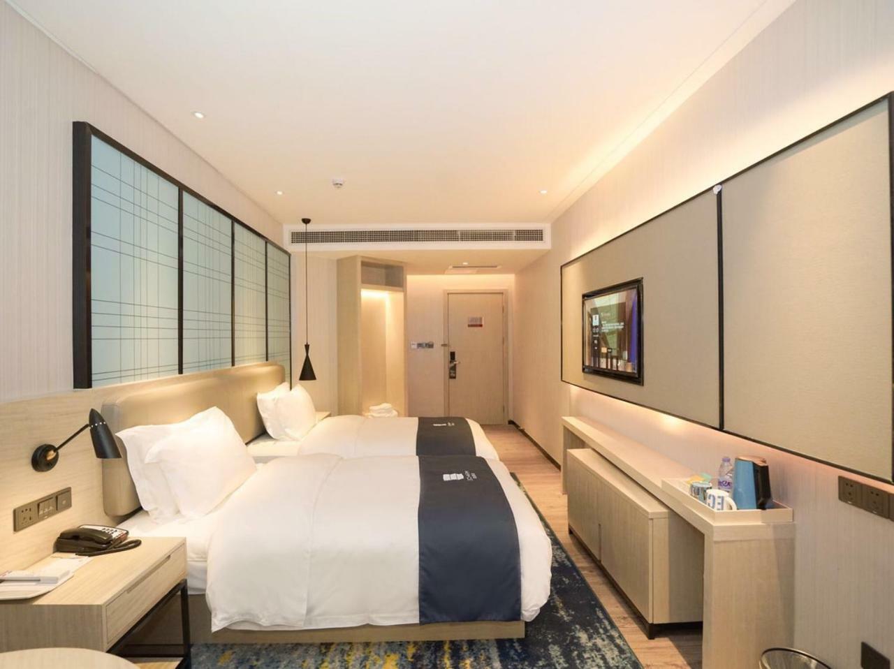Echarm International Hotel Canton Tower Pazhou Convention And Exhibition Center Lujiang Subway Metro Branch - Free Shuttle Bus To Canton Fair Complex During Canton Fair Period Guangzhou Exterior photo